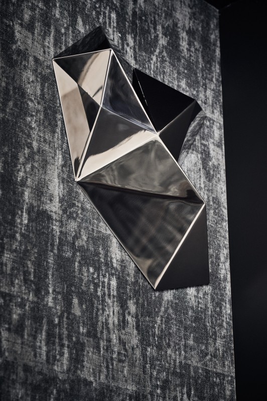 Интерьер в темных тонах Интерьер в темных тонах