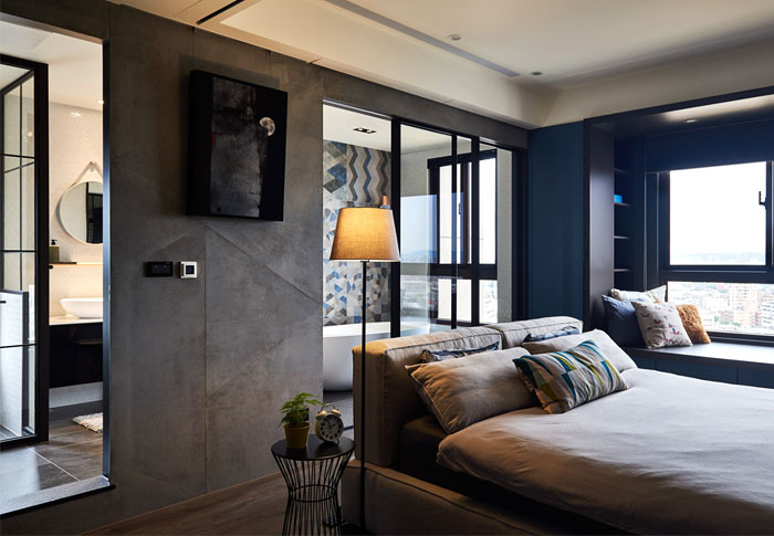 Стекло в металлическом каркасе для разделения квартиры на несколько комнат