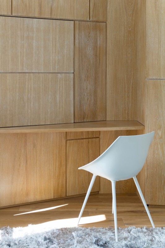 Светлые функциональные минималистские апартаменты