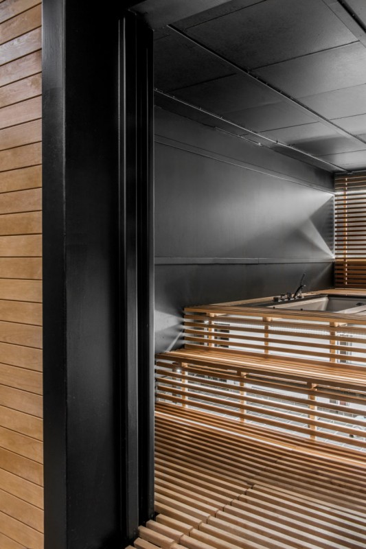 Бывший банк в Ювяскюля, Финляндия, был преобразован в современный хостел Studio Puisto Architects Бывший банк в Ювяскюля, Финляндия, был преобразован в современный хостел Studio Puisto Architects