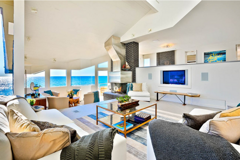 Пляжный дом в Малибу с панорамным видом на Тихий океан Пляжный дом в Малибу с панорамным видом на Тихий океан