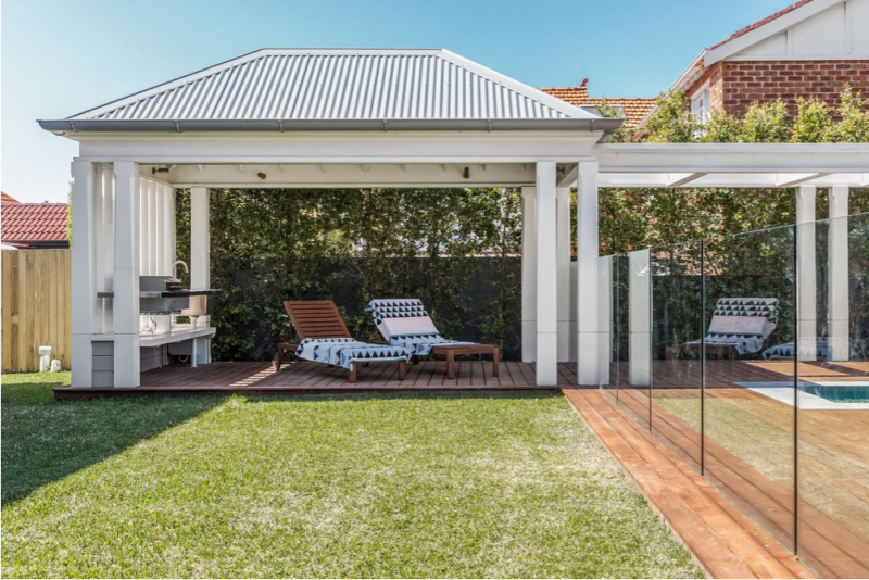 Семейная резиденция с четырьмя спальнями в Сиднее