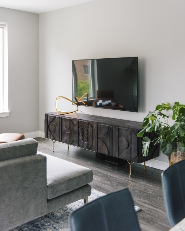 Стильный интерьер квартиры в Даунерс-Гроув, штат Иллинойс