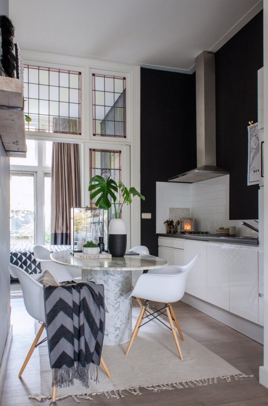 Элегантный монохромный дом в Нидерландах