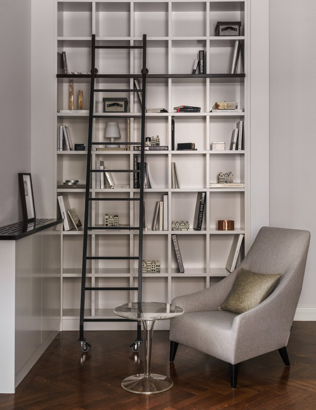 Интерьер в черно-белом цвете Интерьер в черно-белом цвете