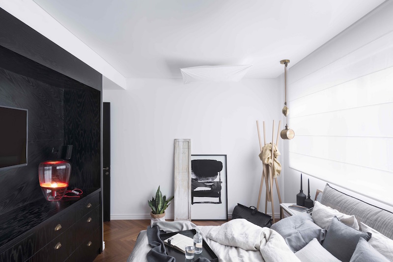 Монохромный интерьер квартиры в Тель-Авиве