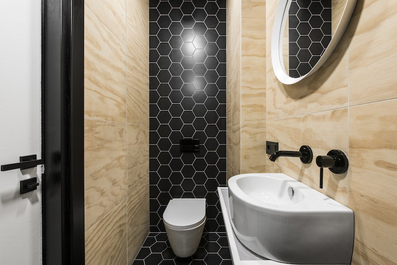 Стильные двухэтажные апартаменты с современным скандинавским шармом