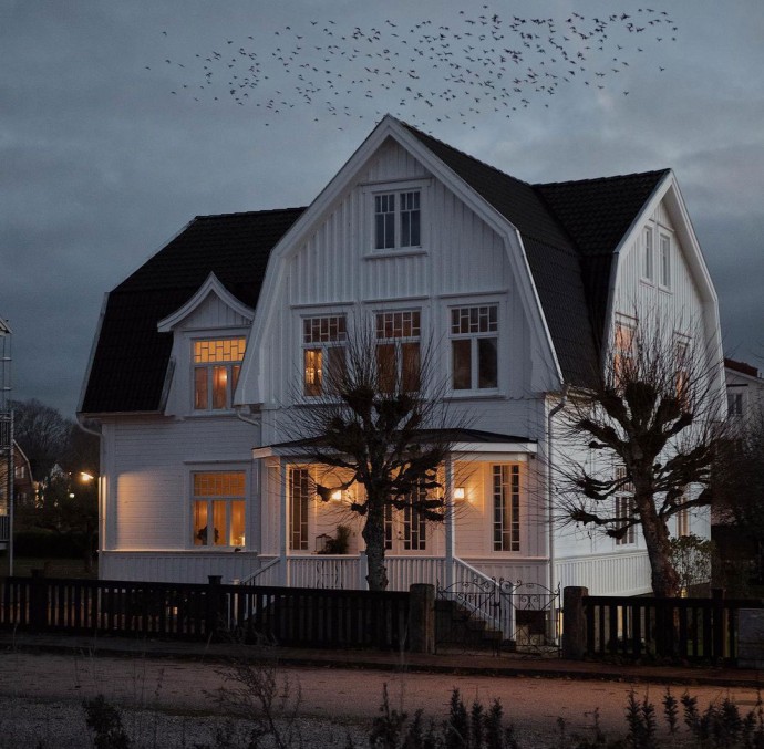 Дом дизайнера и блогера Марии Сундберг Хольм (@tradgardsgatan6) в лене Вестра-Гёталанд, Швеция
