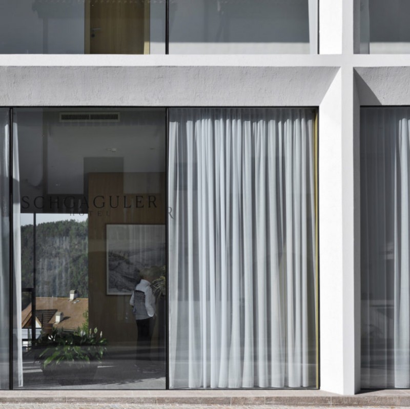 Минималистский отель Schgaguler, окруженный красотой Доломитовых Альп, Италия