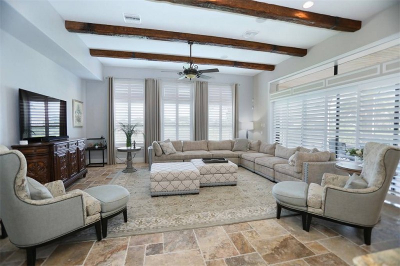 Роскошный особняк в Сорренто, штат Флорида Роскошный особняк в Сорренто, штат Флорида