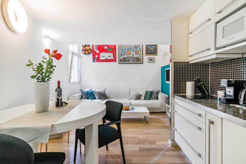 Яркий интерьер квартиры в городе Сплит, Хорватия Яркий интерьер квартиры в городе Сплит, Хорватия