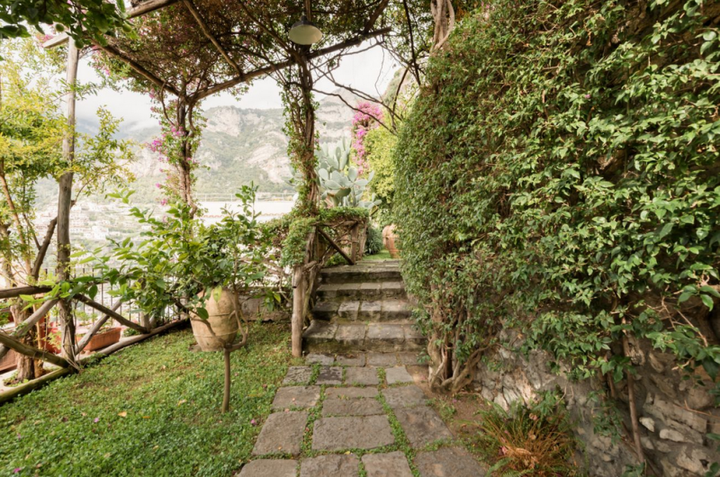 Дом в стиле "барокко" на холмах Позитано, Италия Дом в стиле "барокко" на холмах Позитано, Италия