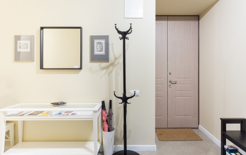 Интерьер квартиры в спокойных светлых тонах Интерьер квартиры в спокойных светлых тонах