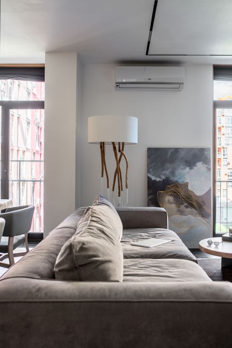 Стеклянные стены для зонирования киевской квартиры Стеклянные стены для зонирования киевской квартиры