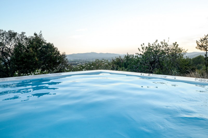 Уцелевшая часть 200-летней конюшни, превращенная в жилое пространство в Сан-Лоренцо, Ибица