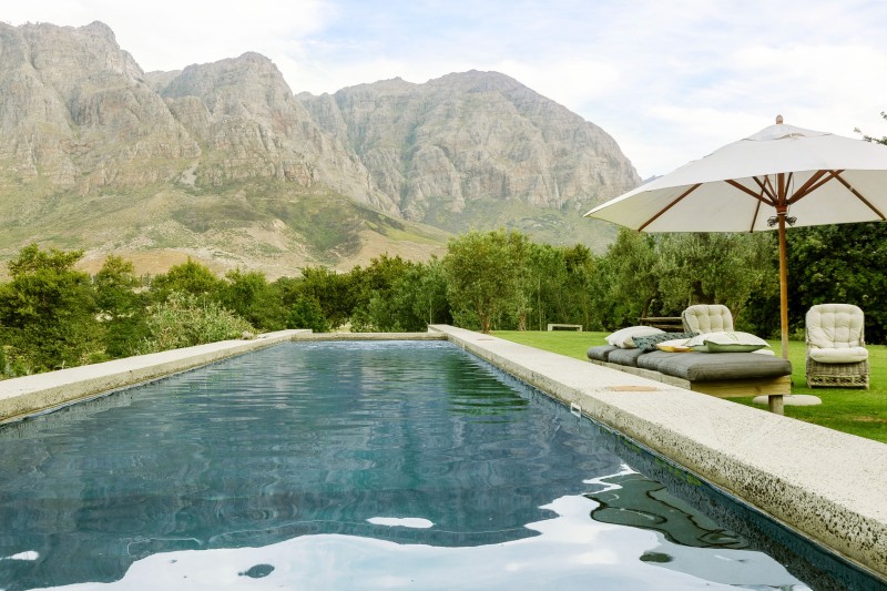 Интерьер современного сельского дома Интерьер современного сельского дома