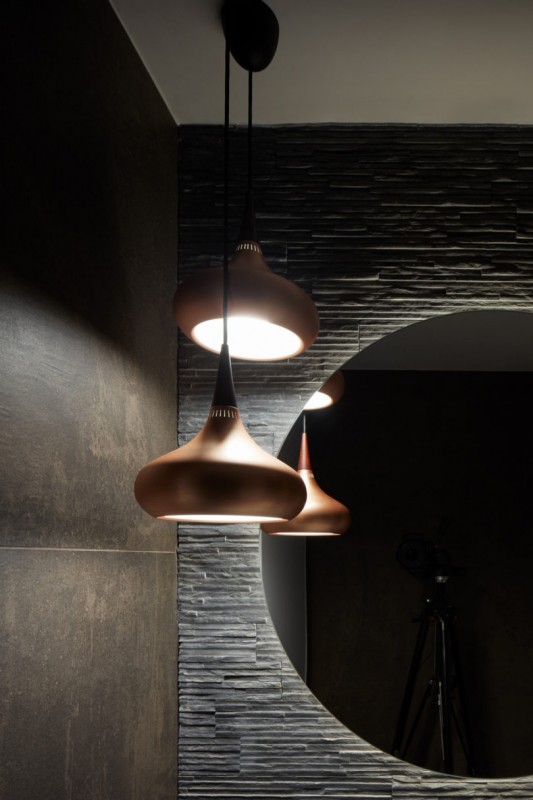 Пентхаус на вершине здания с полностью стеклянным фасадом в Праге Пентхаус на вершине здания с полностью стеклянным фасадом в Праге