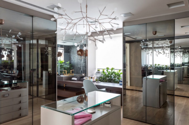 Свежая цветовая палитра нейтральных оттенков в интерьере квартиры в Сан-Паулу