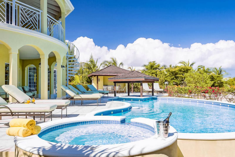 Вилла "Adam & Eve", расположенная на Карибских островах