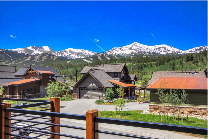 Интерьер современного шале Интерьер современного шале