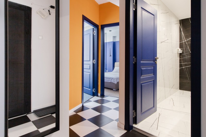 Классический американский гламур и элементы поп-арта в интерьере квартиры, расположенной в Софии