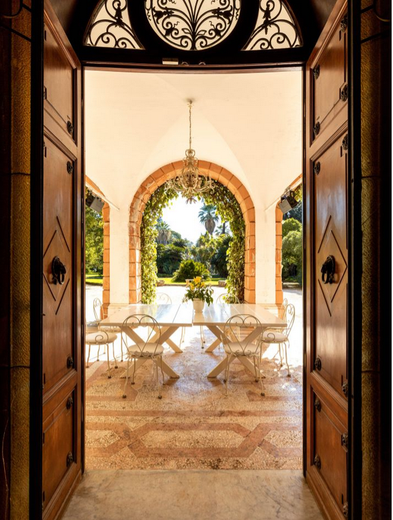 Резиденция постройки XVI века на Сицилии