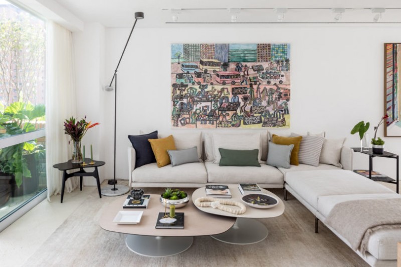 Свежая цветовая палитра нейтральных оттенков в интерьере квартиры в Сан-Паулу