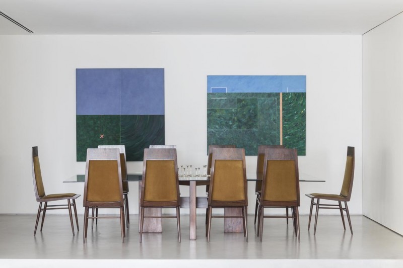 Квартира в Сан-Паулу, предназначенная для молодого коллекционера предметов искусства и мебели