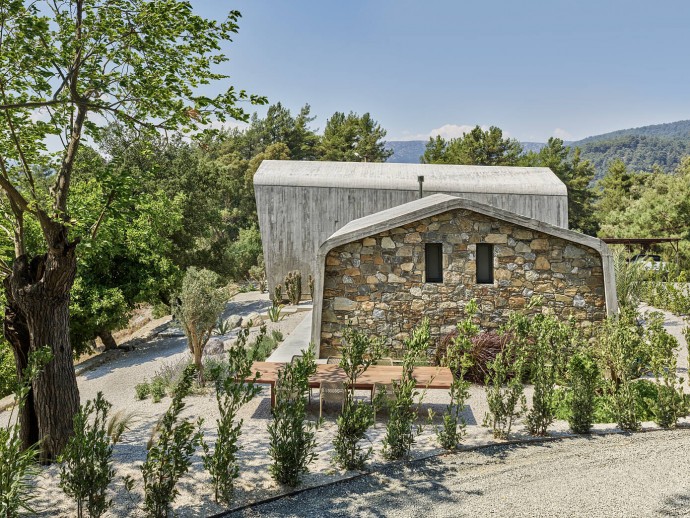 Современный бетонный дом в районе Ула, Турция