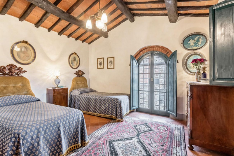 Вилла в Альбанских горах в Италии