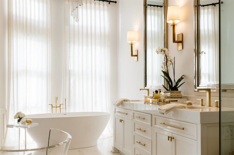 Загородный дом, утопающий в зелени