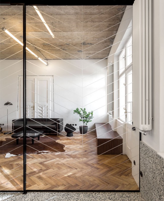 Стильный интерьер апартаментов в городе Орадя, Румыния Стильный интерьер апартаментов в городе Орадя, Румыния