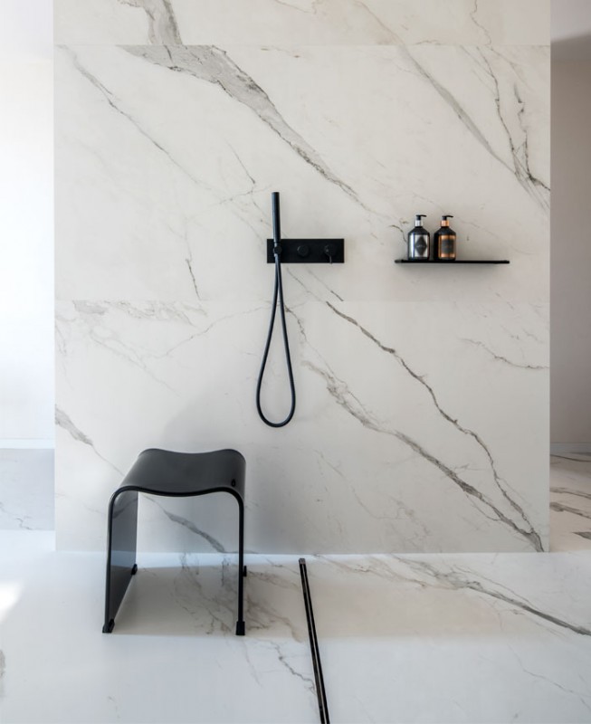 Минималистичный интерьер квартиры для семьи с маленькой дочкой