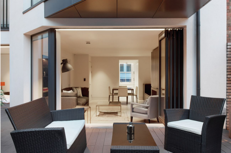 Монохромный интерьер квартиры в Лондоне Монохромный интерьер квартиры в Лондоне