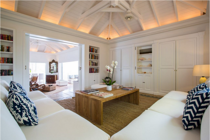 Классический карибский шик в интерьере виллы в Сен-Бартелеми, Франция