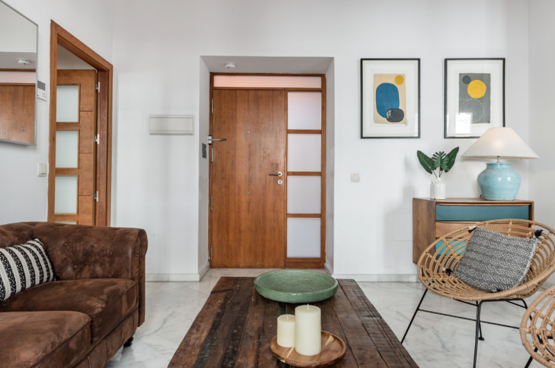 Светлые, изысканные апартаменты с террасой на крыше