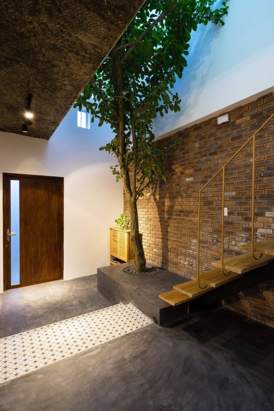 Дизайн тропического дома с внутренним двором в Дананге, Вьетнам