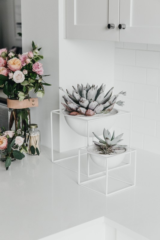 Изящные элементы декора в интерьере очаровательной квартиры