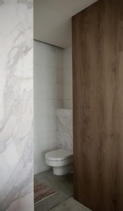 Минималистичная компактная квартира в Гонконге Минималистичная компактная квартира в Гонконге