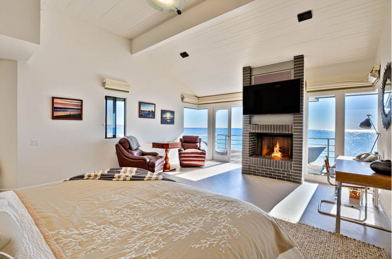 Пляжный дом в Малибу с панорамным видом на Тихий океан Пляжный дом в Малибу с панорамным видом на Тихий океан