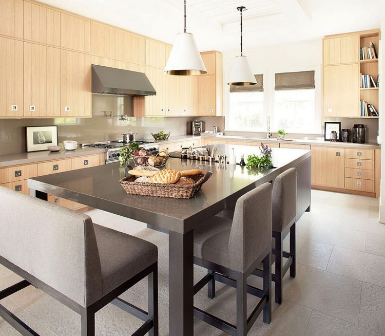 Уютный, элегантный, со вкусом обставленный особняк в Ванкувере, Канада