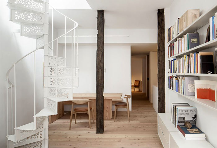 Интерьер двухуровневой квартиры в Мадриде Интерьер двухуровневой квартиры в Мадриде