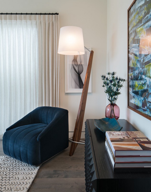 Нейтральная палитра мягких тонов и фактур в интерьере резиденции в Санта-Монике, Калифорния