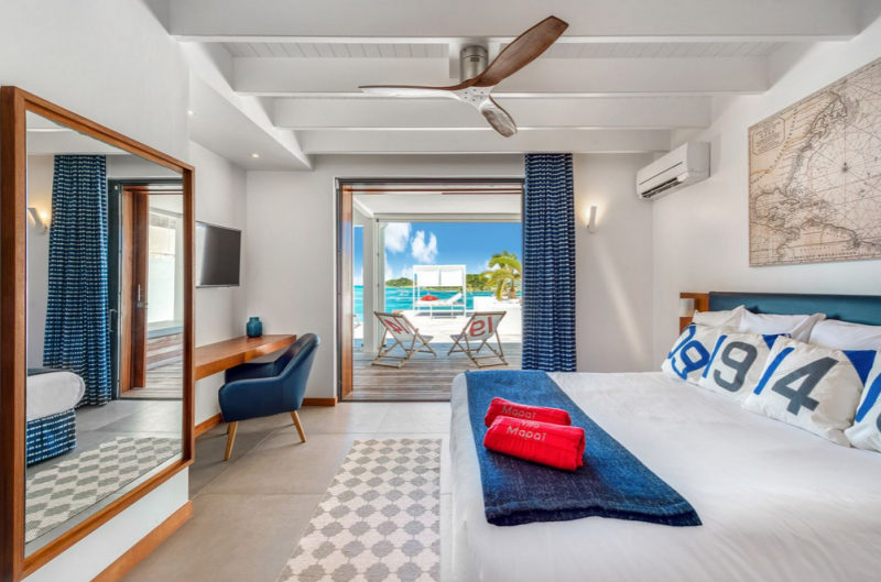 Впечатляющая вилла на берегу океана на острове Сен-Мартен Впечатляющая вилла на берегу океана на острове Сен-Мартен