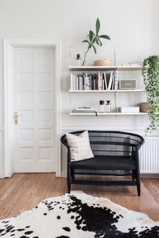 Плетеная мебель и элементы декора в интерьере афинской квартиры Плетеная мебель и элементы декора в интерьере афинской квартиры