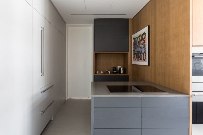 Свежая цветовая палитра нейтральных оттенков в интерьере квартиры в Сан-Паулу