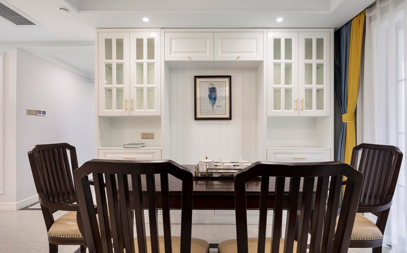 Интерьер светлой просторной квартиры Интерьер светлой просторной квартиры