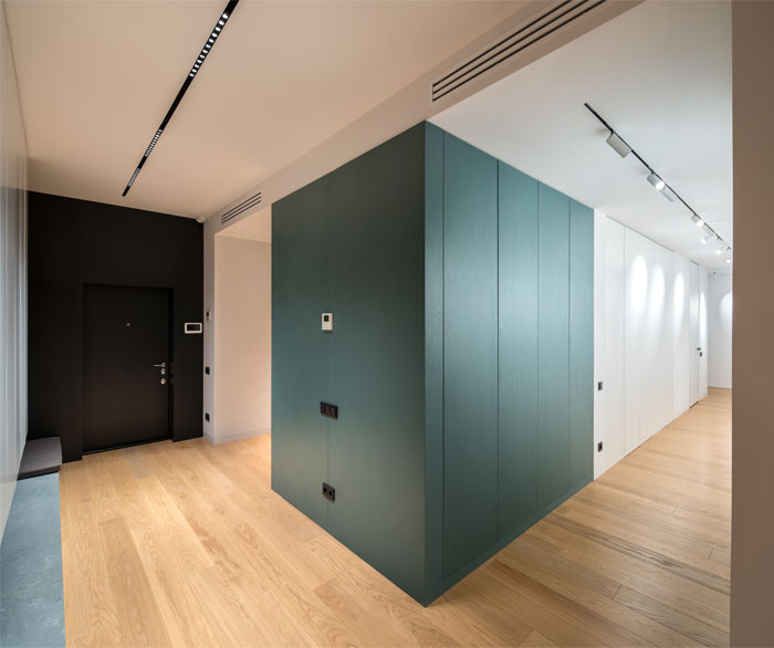 Минималистичный интерьер квартиры для семьи с маленькой дочкой