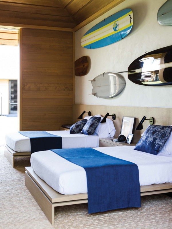 Стильный интерьер небольшой виллы