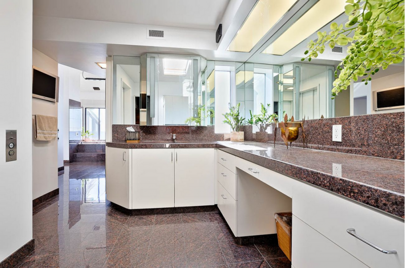 Пляжный дом в Малибу с панорамным видом на Тихий океан Пляжный дом в Малибу с панорамным видом на Тихий океан